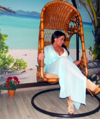 Изысканная блондинка с шикарной внешностью подарит тебе массу положительных эмоций и незабываемых моментов. Позволь себе окунуться в мир страсти и наслаждения! 2800, 35 лет